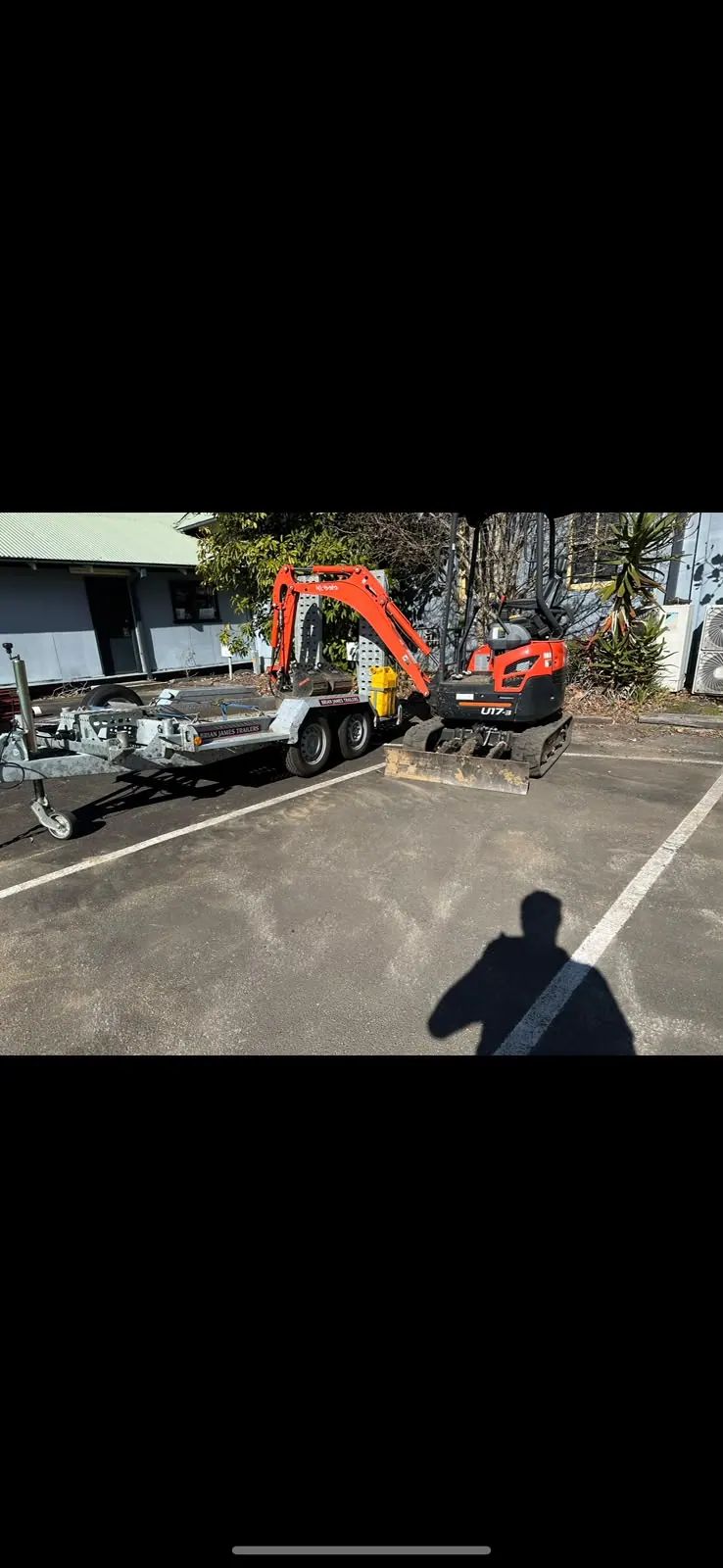 Mini excavator and trailer