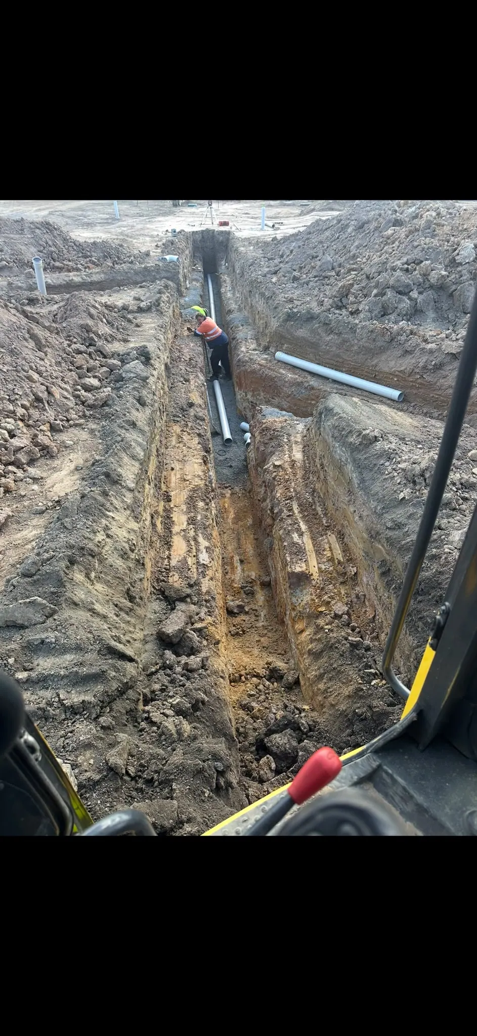 Pipework preparation in an excavated trench